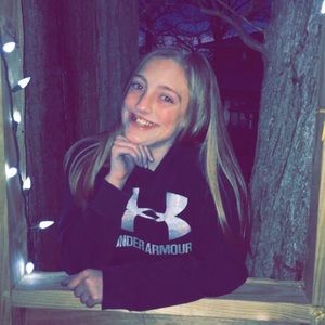 Meet your Posher, Lauren